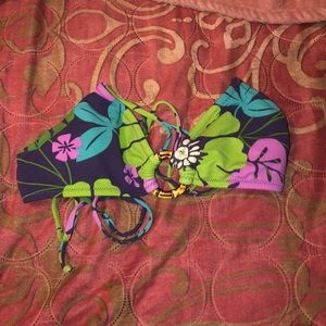 Bikini top has never been used